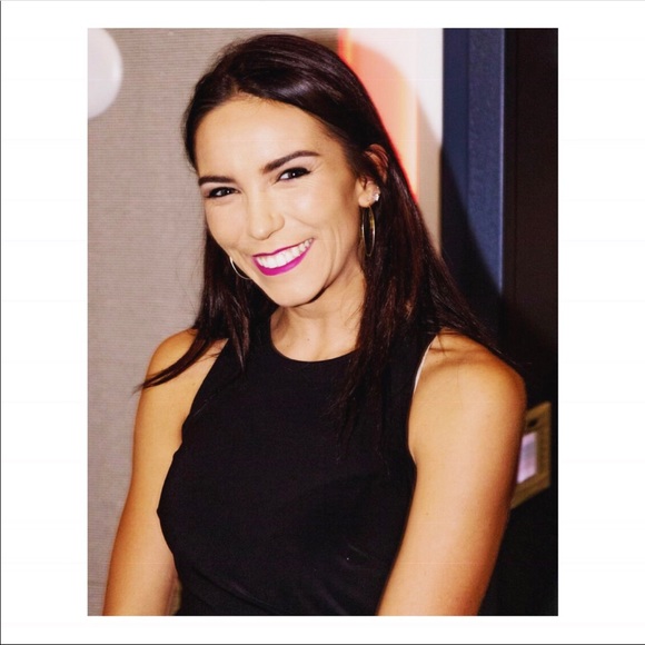 Meet your Posher, Hannah - Picture 1 of 1